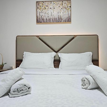 Superb 1 Bedroom In The Best Zone Of The City. Ferizaj Eksteriør billede
