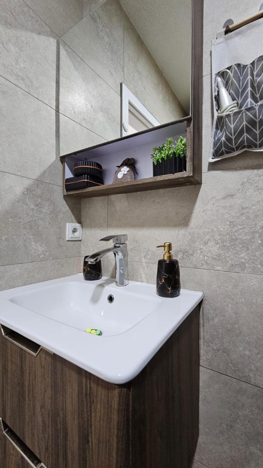 Superb 1 Bedroom In The Best Zone Of The City. Ferizaj Eksteriør billede
